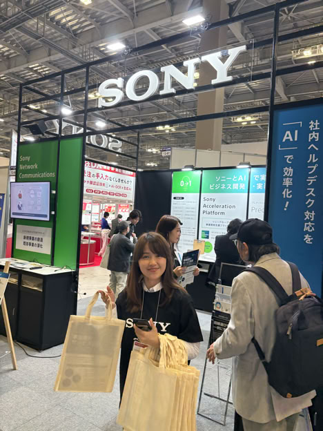 新人声優の伊藤彩香が東京ビッグサイトの展示会にてブースキャストとして出演
